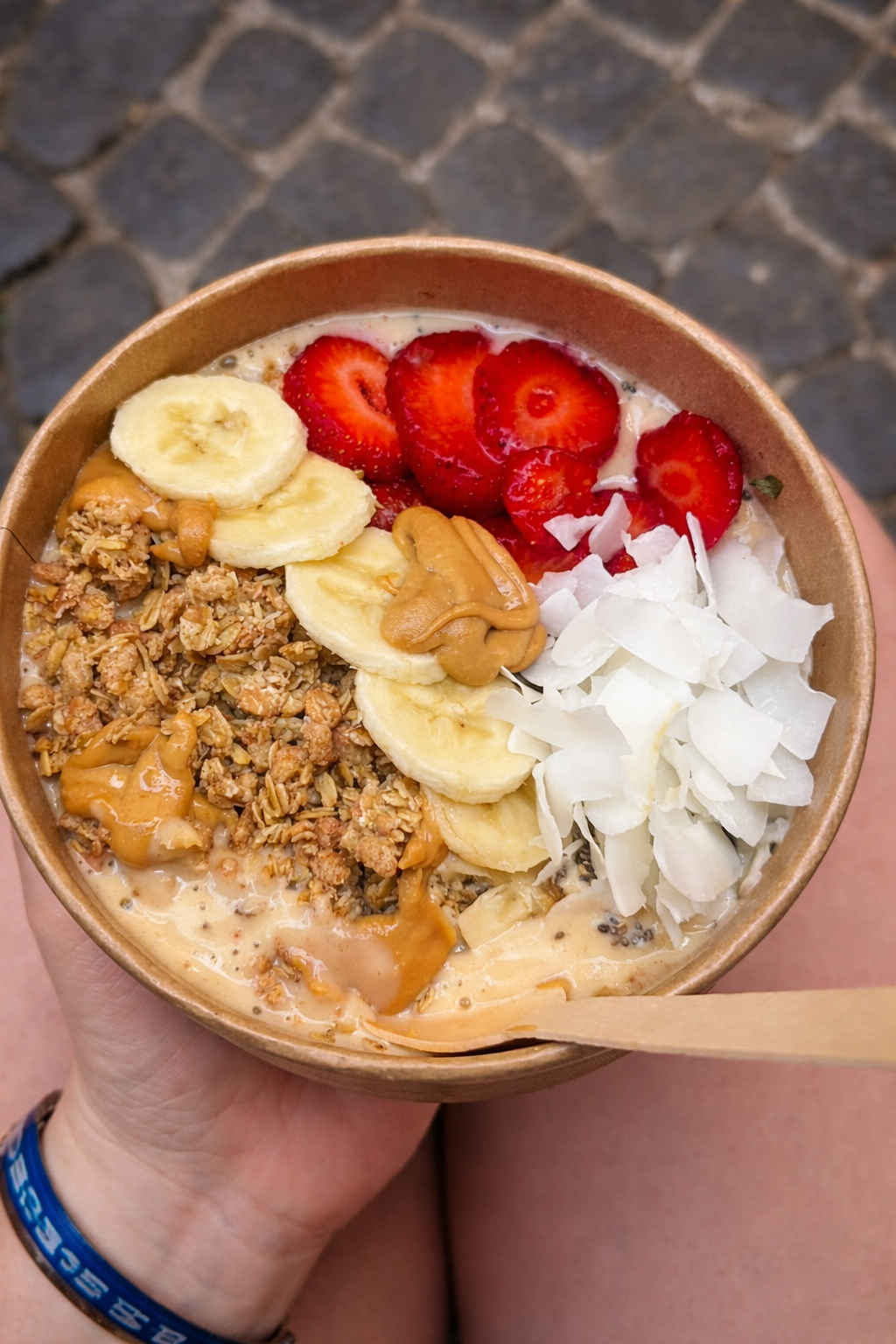 FRESHLY smoothie bowl — freshly made